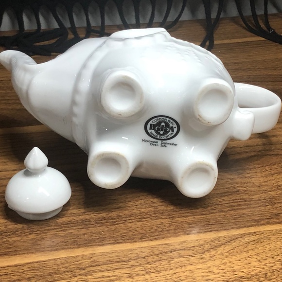 Vintage Lucky Elephant Cordon Bleu Tea Pot - Picture 3 of 8